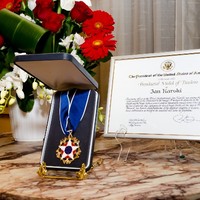 Jan Karski's Presidential Medal of Freedom (Photo: Chris Osipowicz)