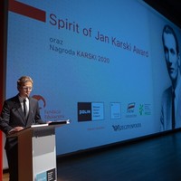 The event’s MC, actor Jakub Gierszał, opens the ceremony (Photo: Ewa Radziewicz)