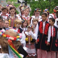 Colorful Polish costumes