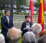 Ławeczka Jana Karskiego przed gmachem Muzeum Historii Żydów Polskich (6)