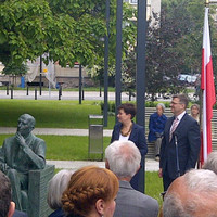 Ławeczka Jana Karskiego w Warszawie (7)