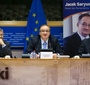 Przemawia europoseł Jacek Saryusz-Wolski (źródło: http://www.saryusz-wolski.pl/)