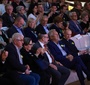 Goście uroczystej przezentacji książki o Janie Karskim. W pierwszym rzędzie m.in. Agnieszka Holland, Rabin RP Michael Schudrich, były prezydent RP Aleksander Kwaśniewski i Aleksander Ferens, Burmistrz dzielnicy Śródmieście (Fot. Danuta Matloch)
