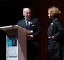 Aleksander Ferens, Burmistrz dzielnicy Śródmieście i prezes Fundacji Edukacyjnej Jana Karskiego Ewa Junczyk-Ziomecka  (Fot. Danuta Matloch)