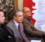 Od lewej: dyrektor Wydawnictwa ZNAK Maciej Gablanowski, profesor Szymon Rudnicki, członek Rady Fundacji Przemysław Krych (Fundacja Edukacyjna Jana Karskiego/Marta Mieszczanek)