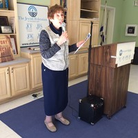 Maxine Ershler Kerr of the JCC speaks at the event (Frances Cayton)