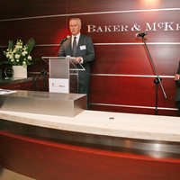 Przemawia przewodniczący Rady fundacji Andrzej Rojek (zdjęcie autorstwa Anny Jastrzębskiej-Wysockiej, Baker&McKenzie Krzyżowski i Wspólnicy)