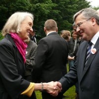 Ms. Urbanska meets with Polish President Komorowski