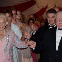 Lady Blanka and President Walesa lead the polonaise