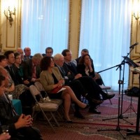 Marcin Lipinski reenacts Karski's story, with Ms. Urbanska (Przemyslaw Balcerzyk)
