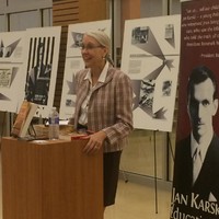 Wanda Urbanska talks about Jan Karski  (Pieter Weinrieb)