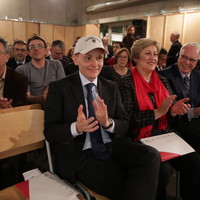 Uczestnicy debaty. W pierwszym rzędzie od lewej: Wojciech Białożyt - dyrektor wykonawczy Fundacji Edukacyjnej Jana Karskiego oraz Bożena Nowicka McLees - członkini Rady Fundacji (fot. Fundacja Edukacyjna Jana Karskiego/ Marcin Aniszewski)