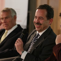 Od lewej: gość specjalny - prof. Peter F. Krogh, Ambasador USA w Polsce - Stephen D. Mull oraz dyrektor Ośrodka Studiów Wschodnich - dr Olaf Osica (fot. Fundacja Edukacyjna Jana Karskiego/ Marcin Aniszewski)
