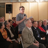 Pytania z sali podczas debaty  (fot. Fundacja Edukacyjna Jana Karskiego/ Marcin Aniszewski)