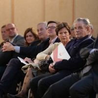 Uczestnicy debaty, wśród nich Przemysław Krych - członek Rady Fundacji (drugi od lewej), Andrzej Rojek - przewodniczący Rady Fundacji (czwarty od lewej) oraz Robert Kostro - Dyrektor Muzeum Historii Polski (piąty od lewej) (fot. Fundacja Edukacyjna Jana Karskiego/ Marcin Aniszewski)