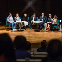 paneliści i panelistki od lewej: Tomasz Szczepański, Joanna Podolska, Magdalena Łazarkiewicz, Piotr Głowacki, Marcin Dziurda, Elżbieta Wrona, Ewa Junczyk-Ziomecka