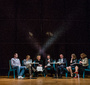 uczestnicy i uczestniczki panelu od lewej: Tomasz Szczepański, Joanna Podolska, Magdalena Łazarkiewicz, Piotr Głowacki, Marcin Dziurda, Elżbieta Wrona, Ewa Junczyk-Ziomecka  ((fot. Magdalena Starowieyska/Polin))