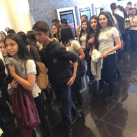 Students lining up to see Karski & The Lord of Humanity in San Jose, Costa Rica (Photo: Courtesy of Slawomir Grunberg)