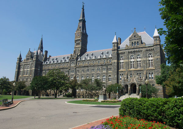 Healy Hall, Georgetown University. Zdjęcie źródło: http: //www.georgetown.edu/admissions/ maincampusphotogallery.html
