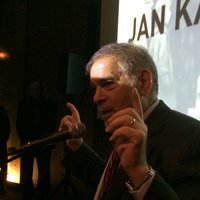Karski Exhibition Thrills Diverse Audience at Illinois Holocaust Museum