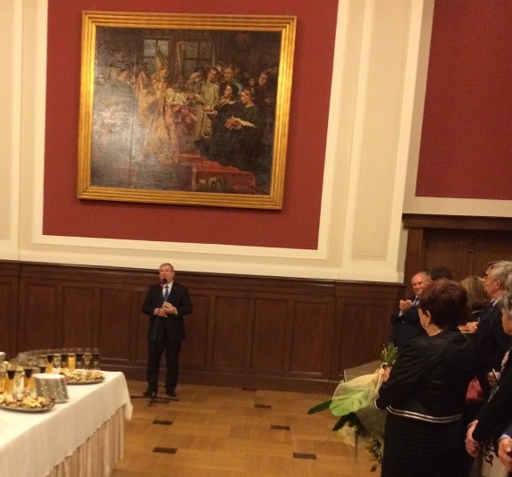 Wojciech Pawłowski speaks at the reception following the concert (photo by Wanda Urbanska)