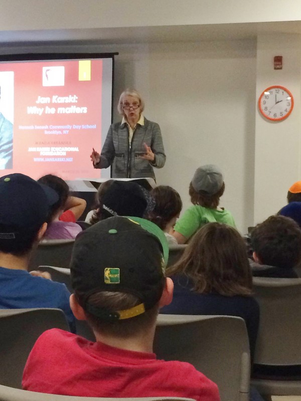 Jan Karski Educational Foundation President Wanda Urbanska sharing the Karski legacy with Hannah Senesh Community Day School students (Photo: David Samuels)