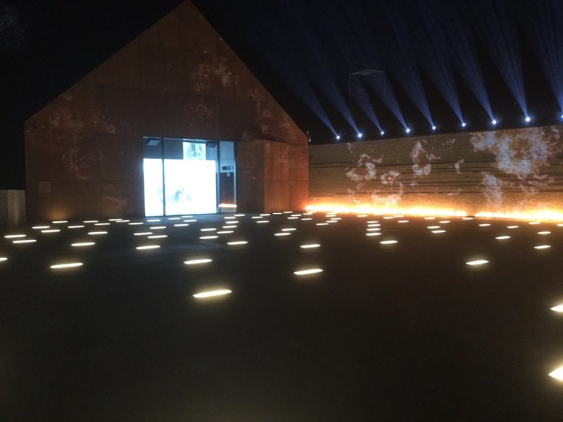 Muzeum Polaków Ratujących Żydów im. Rodziny Ulmów w nocy