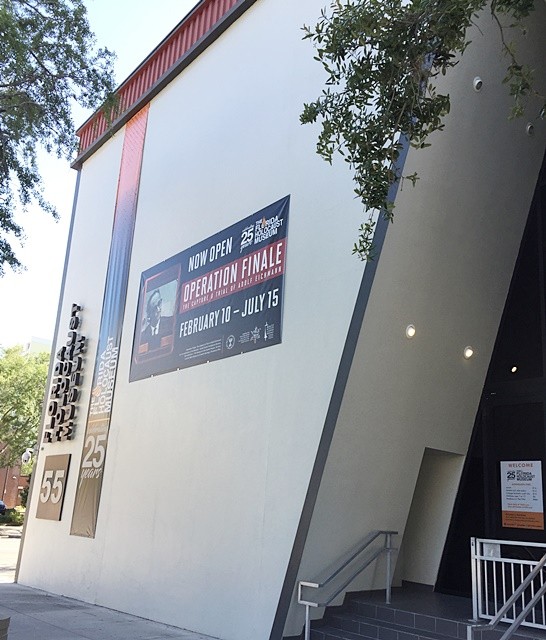 Entrance to the Florida Holocaust Museum in St. Petersburg, FL (Photo: Bożena U. Zaremba)