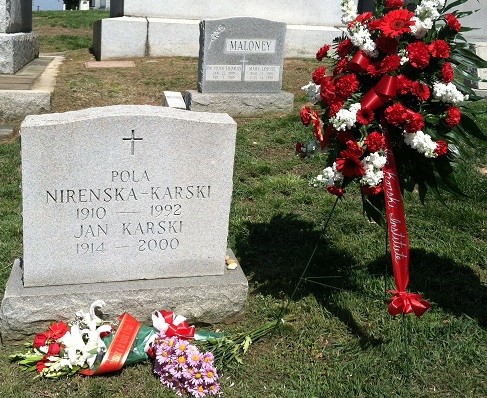 The grave of Jan Karski and Pola Nirenska-Karski at  Mount Olivet Cemetery in Washington, DC (Photo: Jane Robbins)