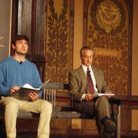  David Strathairn Walks with Jan Karski